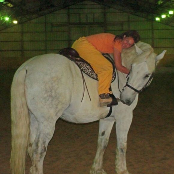 Hi, I'm Eve...& I'm a Poshaholic! - Picture 3 of 8